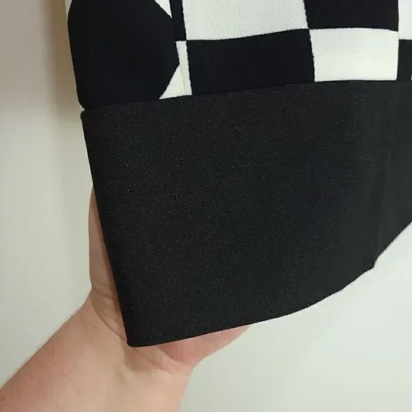 "Esc 'e la v" B&W Checker Mod 60s Style Mini Skirt - Picture 7 of 14